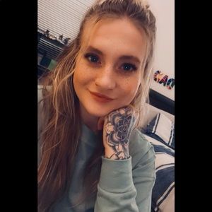 Meet your Posher, Rachel